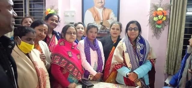 রাজনৈতিক চকচকান পেতে পাপিয়া দিদিকে রুখা যাবেনা, গ্রামিণ মহিলা মোর্চার সভানেত্রীর হুশিয়ার বামগ্রেসকে